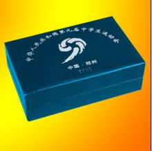 专业制作礼品盒,包装木盒,深圳鑫和工艺礼品厂规格型号及价格 收藏纪念币 纪念徽章 金属奖杯 勋章奖章