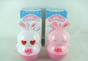 卡通兔不倒储钱罐 趣味与实用的完美结合